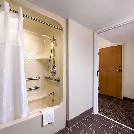 Sleep Northlake Inn 4*