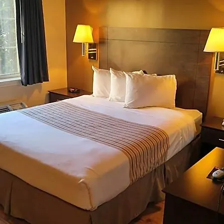 Hotel Suburban Near Of North Carolina-charlotte 4*