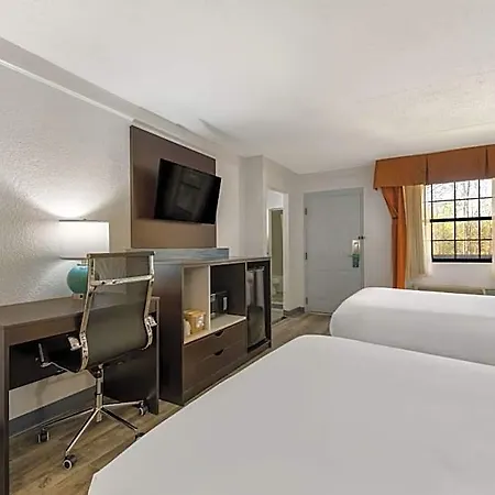 Quality & Airport Hotel