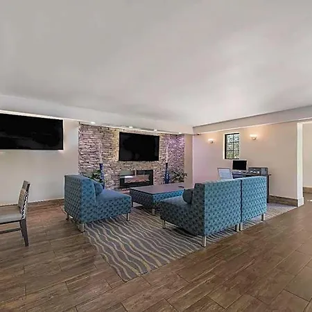 Quality & Airport Hotel