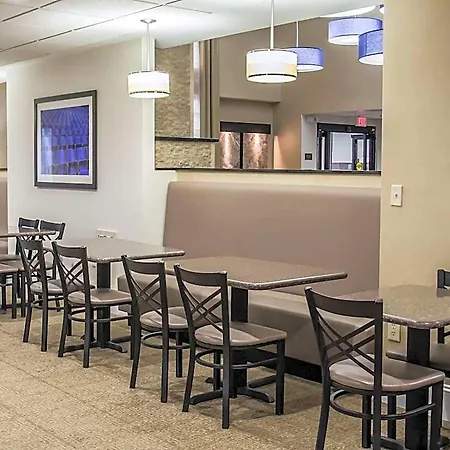 Comfort - Research Park Hotel