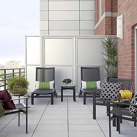 Hyatt House Center Hotel 3*