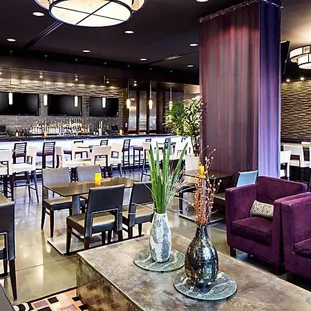 Hyatt House Center 3*
