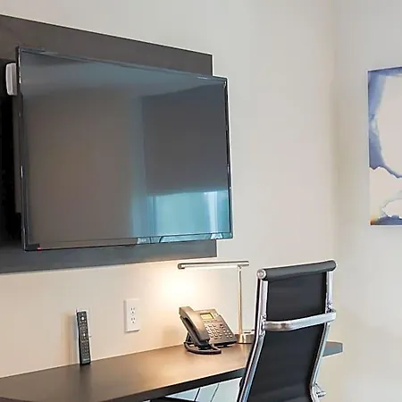 Hotel Stayapt North Charlotte