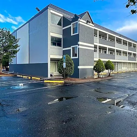 6 Charlotte, Nc - Airport South Hotel