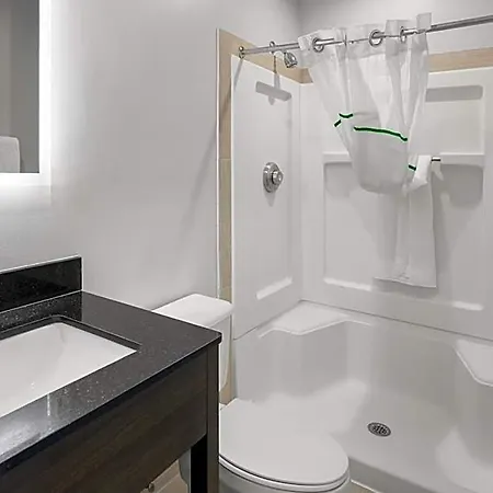 Hotel Suburban - Ballantyne Charlotte