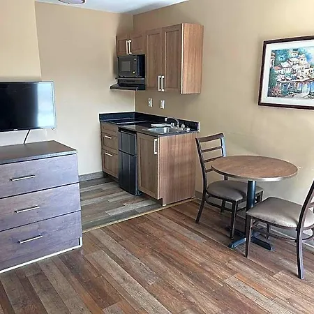 Hotel Suburban - Ballantyne 3*