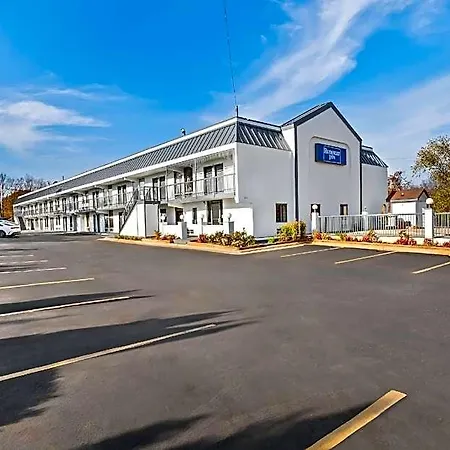 Rodeway South Hotel 2*