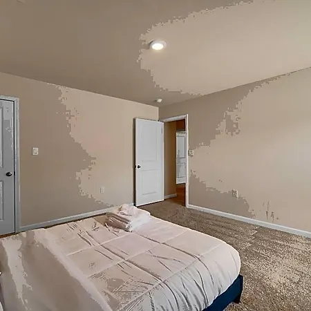 Beautifull House Near Airport Holiday home *