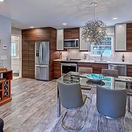 The Collection Clt: 510 Queens Charlotte