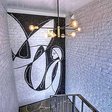 The Collection Clt: 510 Queens Charlotte