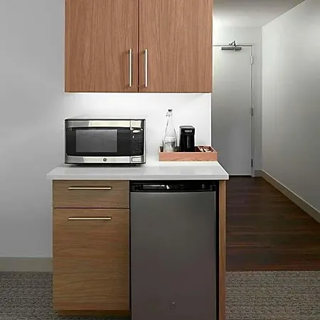 Element By Marriott Uptown Hotel