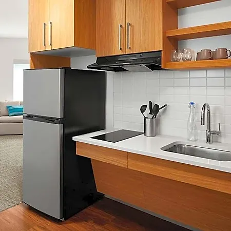 Element By Marriott Uptown 4*