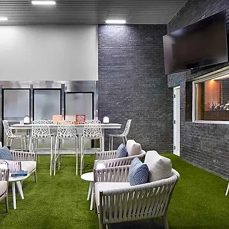 Hotel Element By Marriott Uptown Charlotte