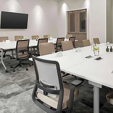 Element By Marriott Uptown 4*
