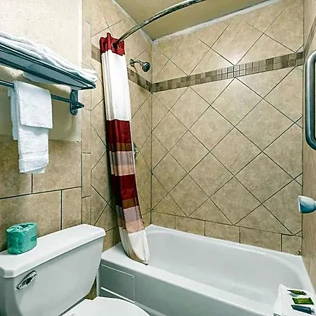 Econo Airport Lodge *