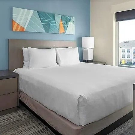 Hyatt House Rea Farms 3*
