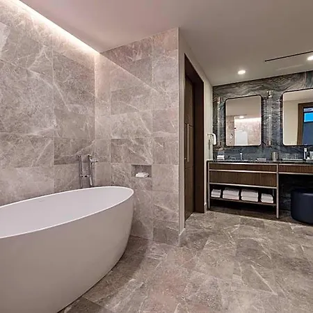 Jw Marriott Hotel 5*