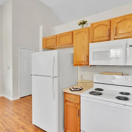 Fenced-yard 3br Near Clt & Hospitals - Dog-friendly - Grill Holiday home *