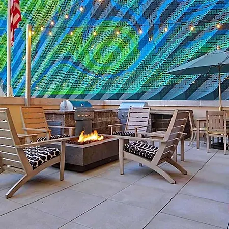 Home2 By Hilton Uptown Charlotte