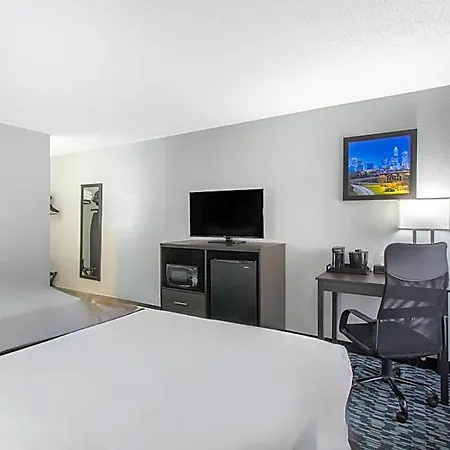 Baymont By Wyndham Hotel 2*