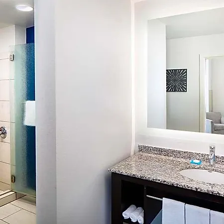 Hyatt House Center Hotel 3*