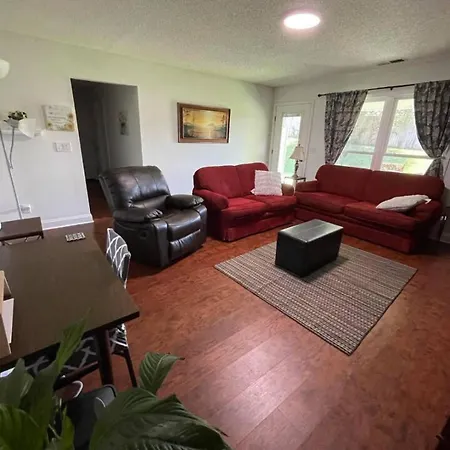Comfort Home, Near Uptown And Airport