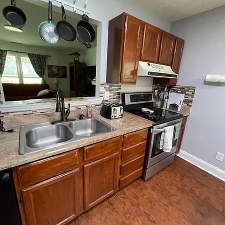 Comfort Home, Near Uptown And Airport Holiday home Charlotte