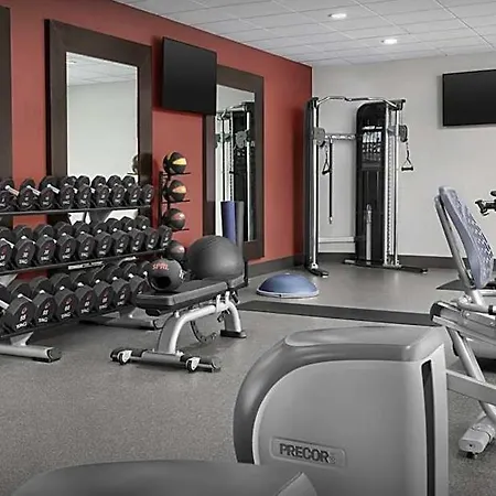 Hilton Garden Steele Creek 3*