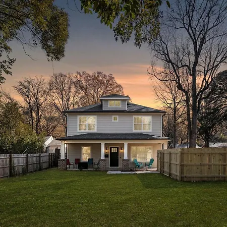Vibrant Urban Vacation Oasis Near Catawba River In North Carolina * Charlotte