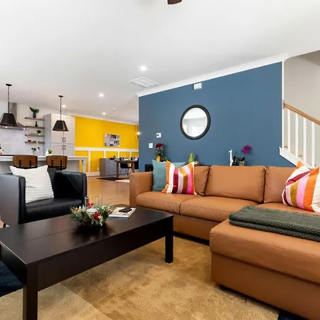 Luminous Urban Vacation Haven Near Catawba River In North Carolina * Charlotte