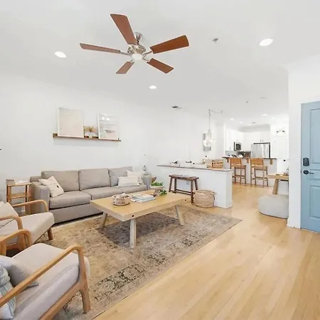 Holiday home Urban Retreat Walk To Stadiums & Uptown, Including Parking & Gym Charlotte