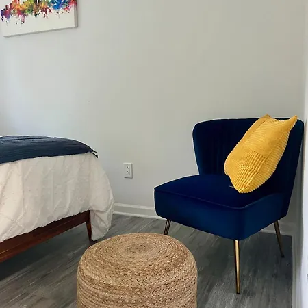Brand New Stylish 5br3ba 15mins Clt Downtown Holiday home