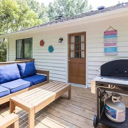 Holiday home Cozy Single-story Near Pineville Hospital, Games Charlotte