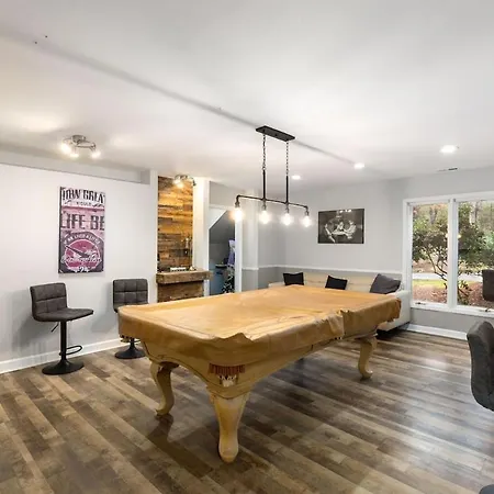 Holiday home Poolside Paradise In The Heart Of Charlotte