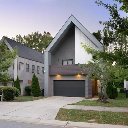 Charming 3br With Patio