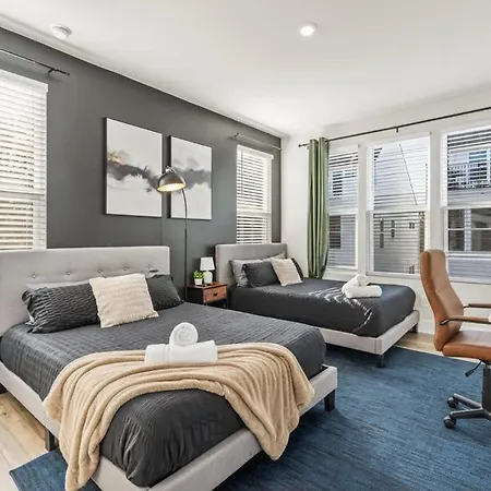 3br Townhouse King Bed Rooftop Uptown Clt Holiday home *