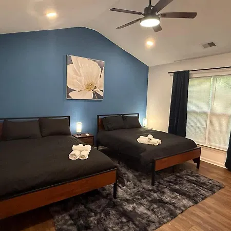 Luxe 3br 1 King 1 Queen Near Uncc & Concord Mills Holiday home