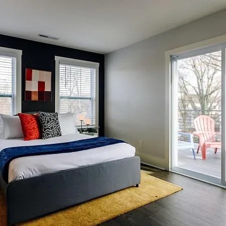 Radiant Urban Vacation Sanctuary Near Catawba River In North Carolina
