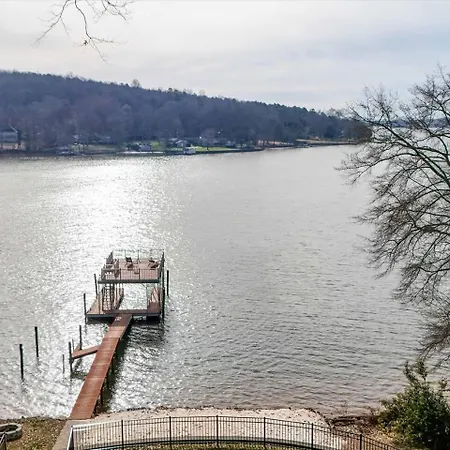 Du - Lakefront Retreat Charlotte