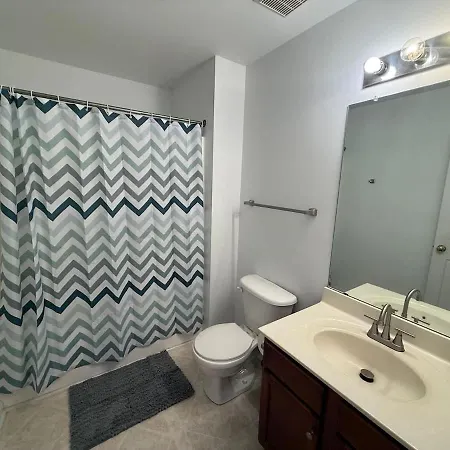 Luxe 3br 1 King 1 Queen Near Uncc & Concord Mills Holiday home Charlotte