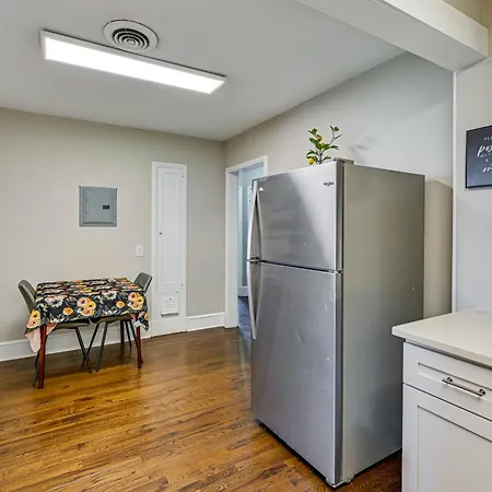 Prime Location Near Center Charlotte