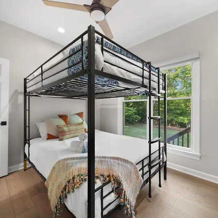 Holiday home 4br Wylie Ollie Private Cove Hot Tub Fire Pit *