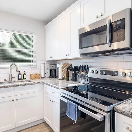 Charming & Cozy 4br In Southpark *