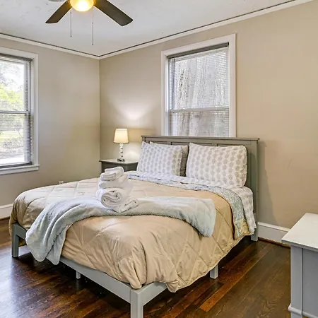 Prime Location Near Center * Charlotte