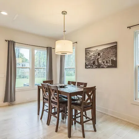 Spacious King Ste*pool Table*mins To Noda & Uptwn! Charlotte