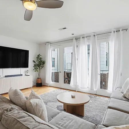 New! Minutes To Uptown Clt W King *