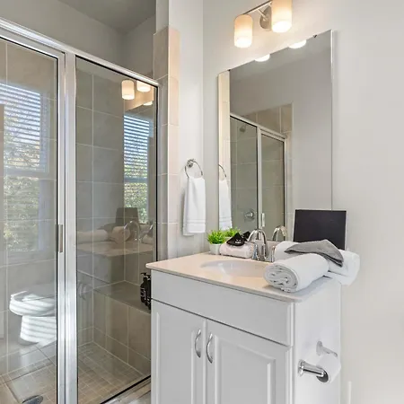 Holiday home 3br Townhouse King Bed Rooftop Uptown Clt *