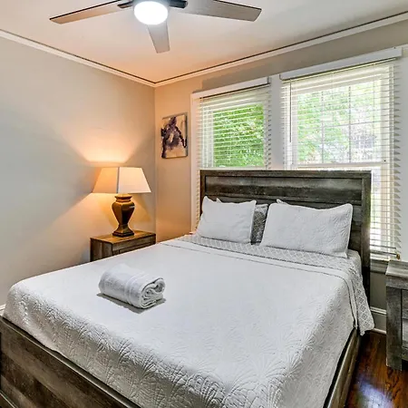 Holiday home Duplex Close To Uptown And Sports