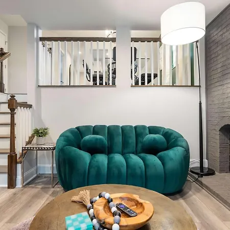 Charming & Cozy 4br In Southpark